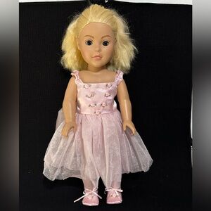 Madame Alexander 2009 Doll  Blonde Blue Eyes 18” Tall